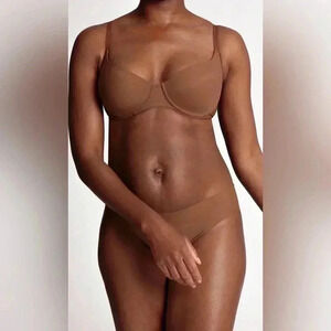 NWT Nubian skin cinnamon lightweight stretch naked perfect thong underwear L